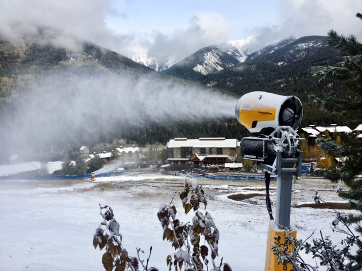 Snowmaking on Show Off